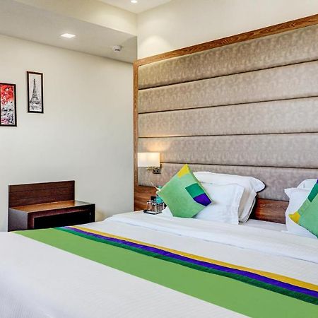 Hotel Sun Grand Dehradun Exterior photo