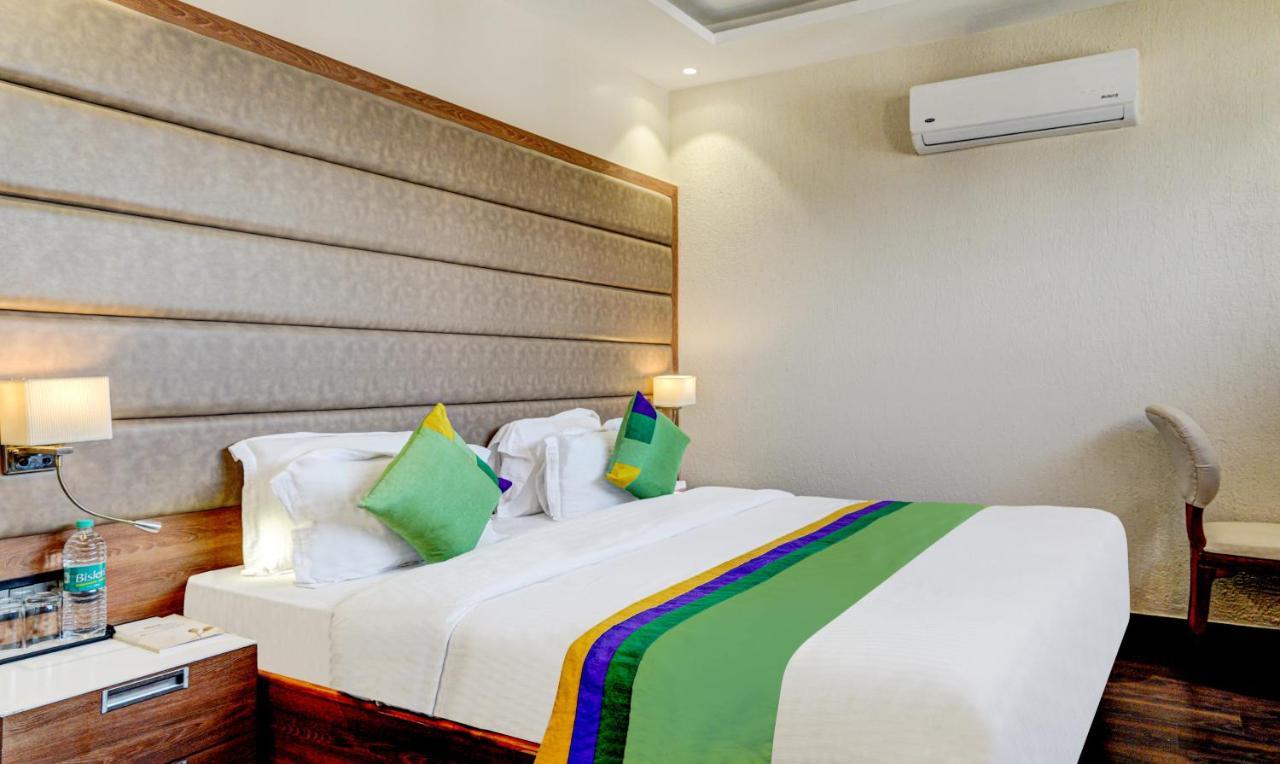 Hotel Sun Grand Dehradun Exterior photo