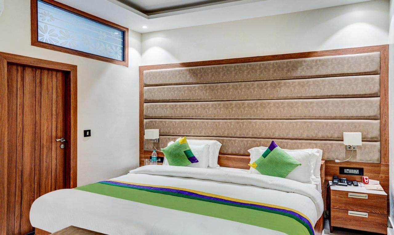 Hotel Sun Grand Dehradun Exterior photo